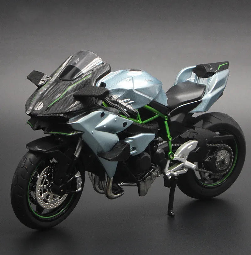Alloy Die‑Cast Motorcycle Toy — Realistic Model